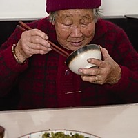 白萝卜叶子做成烫萝卜菜，很下饭的做法图解6