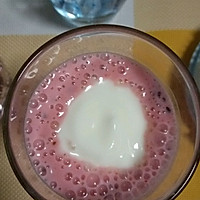 草莓蓝莓酸奶的做法图解4