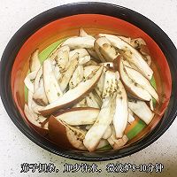 凉拌茄子的做法图解1