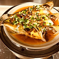 蒜蓉豆鼓蒸黄骨鱼的做法图解6