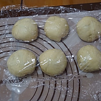 自制好吃易做的豆沙面包的做法图解10