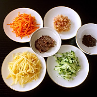 燕麦饼卷菜的做法图解2