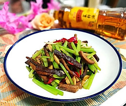 台湾客家小炒#金龙鱼外婆乡小榨菜籽油 最强家乡菜#的做法
