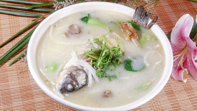 年年有魚版鯽魚豆腐湯