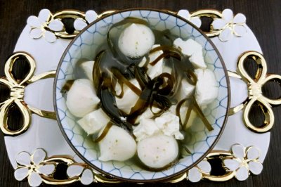 【蔓德拉的厨房】海带丝豆腐虾丸汤