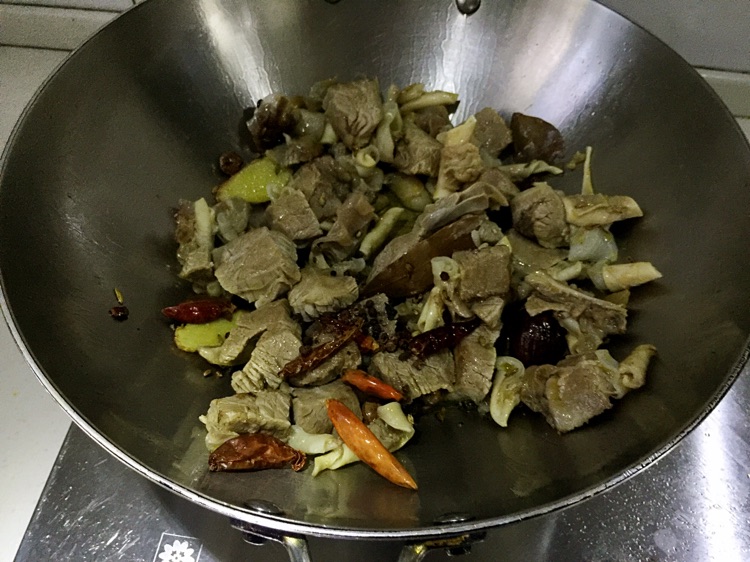 红烧牛肉～教你做川味红烧牛肉的做法图解3