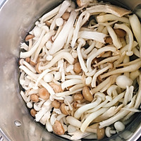 蚝油烩蘑菇(　-`ω-)✧的做法图解2