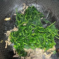 枸杞芽炒肉丝的做法图解5