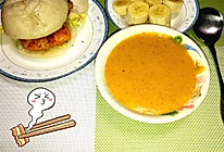 馒头鸡肉堡+胡萝卜人参果甜汤的做法