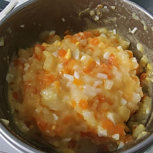 宝宝辅食❤️土豆胡萝卜鸡蛋大米粥