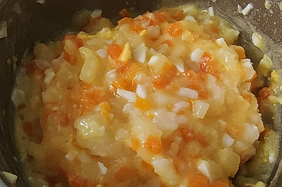 宝宝辅食❤️土豆胡萝卜鸡蛋大米粥