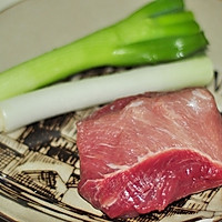 京酱肉丝的做法图解1