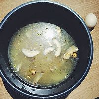 电饭煲版香菇鸡肉粥的做法图解4