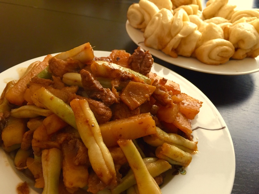 胶东大菜：焖卷子