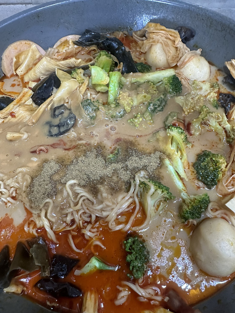 东北麻辣烫✨好吃到连汤都剩不下的做法