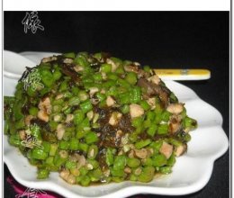 肉末橄榄菜炒豆角粒的做法