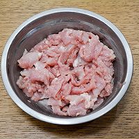 #肉食主义# 浓香脆嫩的肉片雪菜炒春笋的做法图解2