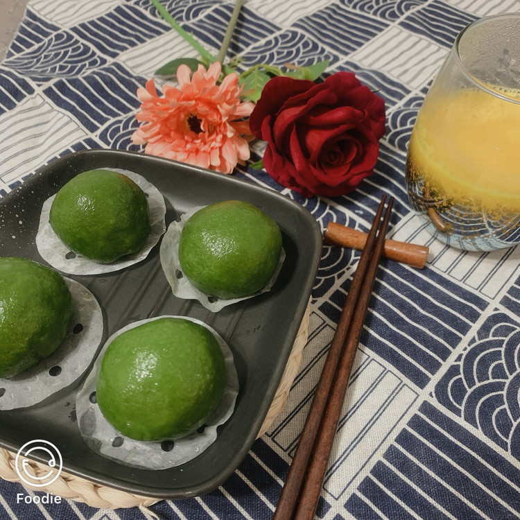 蛋黄肉松青团的做法