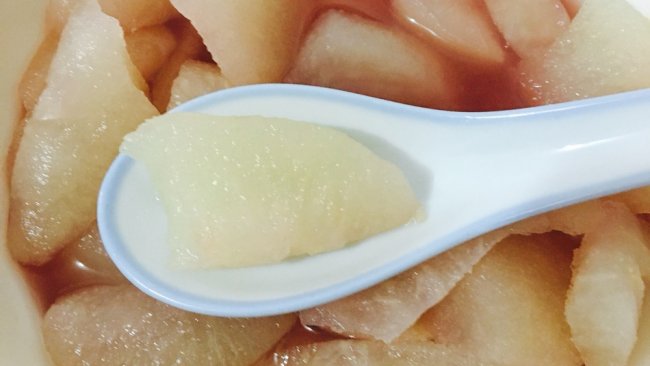 蜂蜜喉糖炖梨的做法