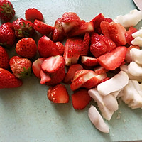 美容养颜草莓马蹄羹#春季食材大比拼#的做法图解4
