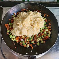 #让宝贝爱上每一顿饭#什锦蛋炒饭的做法图解8