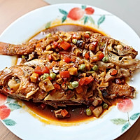 #夏日多巴胺饮品#干烧加拿大红鱼的做法图解7