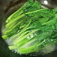 年夜饭上的爽口凉菜——白灼菜心的做法图解4