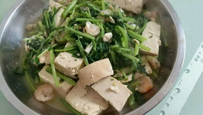 茼蒿炖豆腐