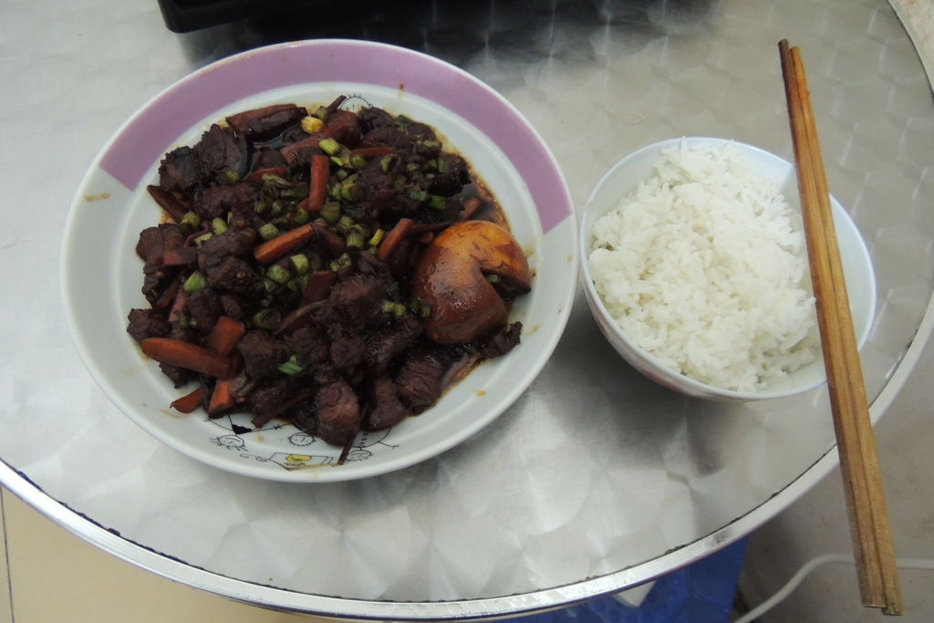 簡單滷肉飯怎麼做_簡單滷肉飯的做法視頻_豆果美食