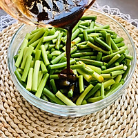 农家小酱菜——百搭下饭腌蒜苔，口感清脆，抗病毒的做法图解4