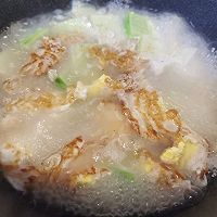 鸡蛋萝卜虾皮汤的做法图解6