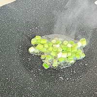 有手就会做的美味韩式铁板年糕辣味拉面鱼饼的做法图解1
