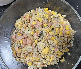 培根玉米海苔蛋炒饭的做法