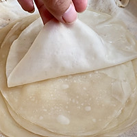 #快手又营养，我家的冬日必备菜品#饺子皮版春饼皮的做法图解5