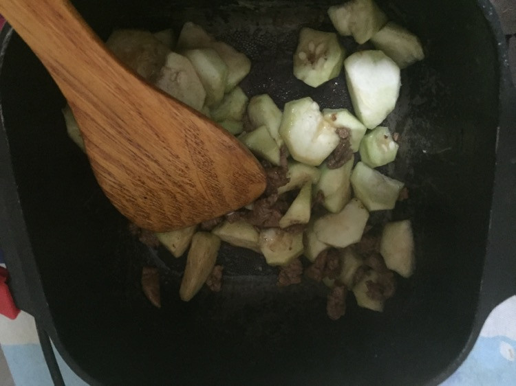 丝瓜炒肉的做法