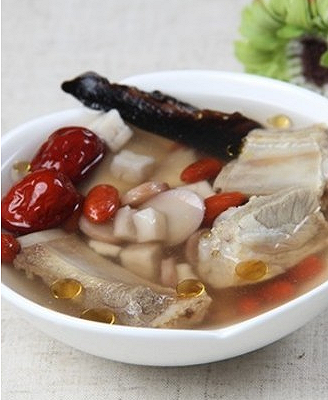 莽林灵芝茯苓排骨汤