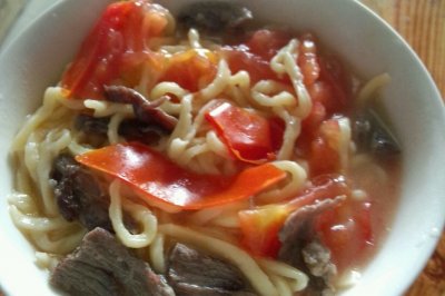 西红柿牛肉面