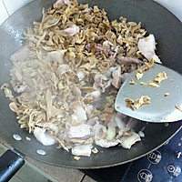 客家笋干焖猪肉的做法图解3