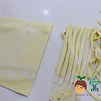 宝宝辅食：玉米面条的做法图解5