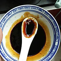 炒面条（黑胡椒酱加调汁）的做法图解2