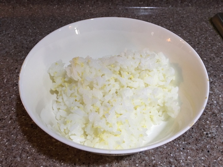 蛋炒饭#金龙鱼外婆乡小榨菜籽油#的做法图解1