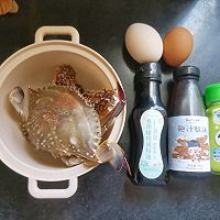 梭子蟹蒸蛋的做法图解1