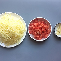 开胃菜：番茄土豆丝的做法图解1