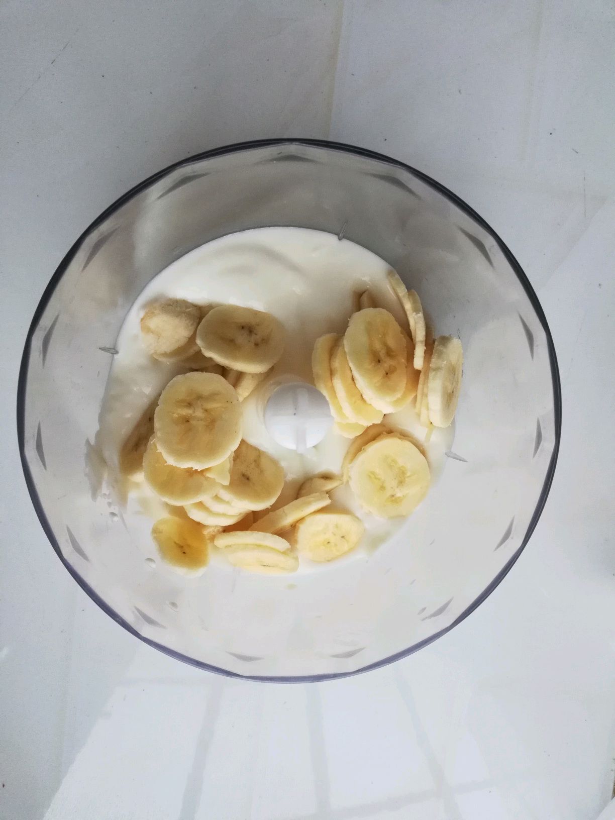 酸奶用香蕉 库存照片. 图片 包括有 甜甜, 嘎吱咬嚼, 点心, 健康, 虚拟, 乳脂状, 生活, 牛奶 - 55091142