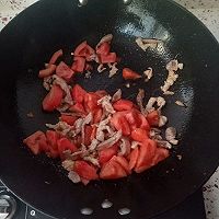 别样的鸡蛋西红柿肉丝手擀面的做法图解4