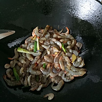 香酥河虾的做法图解9