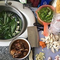 鲍汁排骨的做法图解1