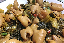 #暖冬酱在手，嗨吃部队锅#韩式辣酱酸菜大肠的做法