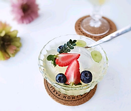 #本周热榜#夏日冰品，什锦菠萝凉粉的做法