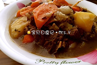 土豆胡萝卜焖牛肉